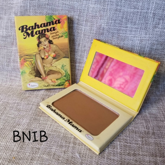theBalm Makeup Bahama Mama Bronzer Shadow And Contour Powder Poshmark